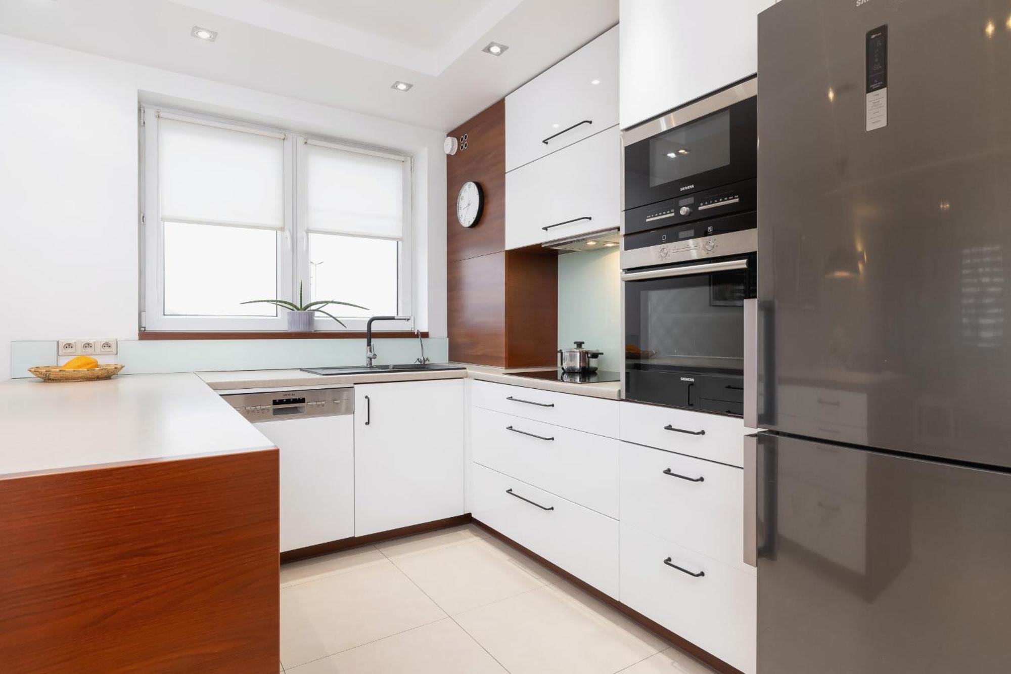 Dworska Modern Apartment In Zabrze By Rent Like Home Kültér fotó