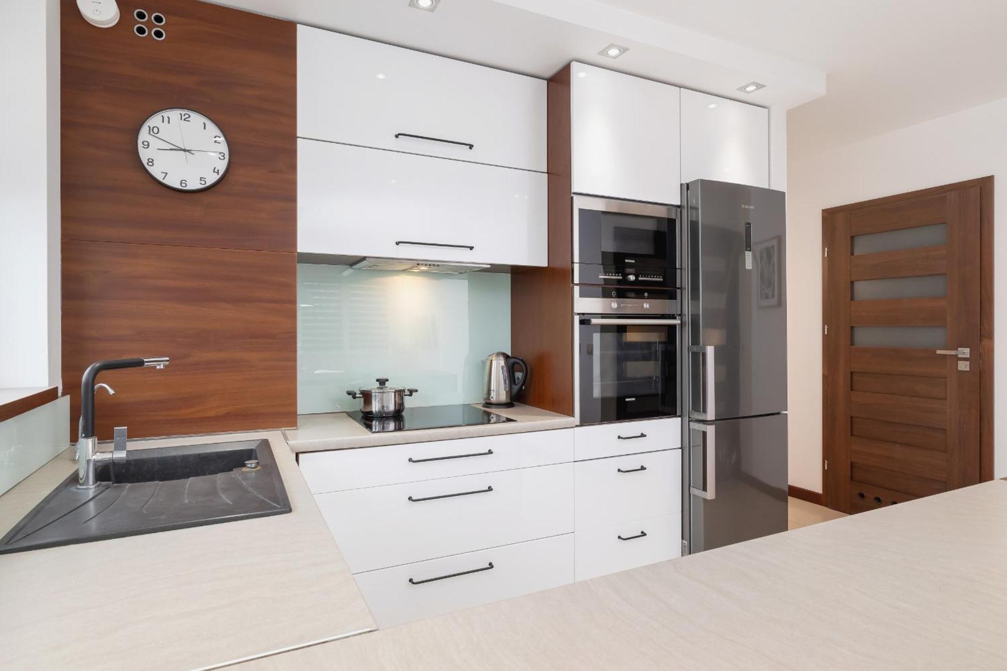 Dworska Modern Apartment In Zabrze By Rent Like Home Kültér fotó